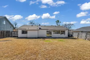 211 Pebblebrook St, Arlington, TX 76014 - Photo 26