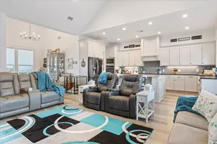 10116 T Bury Ln, Waco, TX 76708 - Photo 12