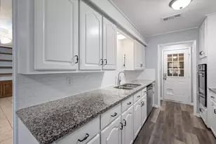 208 Gladstone Ave, Corsicana, TX 75110 - Photo 14