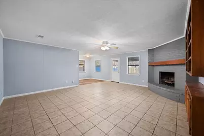 208 Gladstone Avenue, Corsicana, TX 75110 - Photo 6