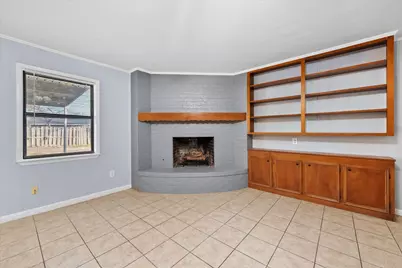 208 Gladstone Avenue, Corsicana, TX 75110 - Photo 8