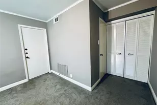 7928 Royal Ln, Dallas, TX 75230 - Photo 6