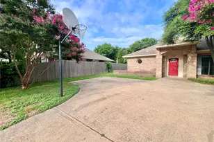 1107 Rita Ln, Duncanville, TX 75116 - Photo 4