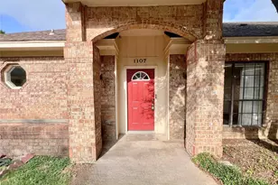 1107 Rita Ln, Duncanville, TX 75116 - Photo 2