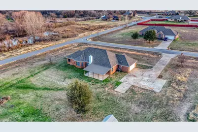 100 Falcons Eye Court, Weatherford, TX 76087 - Photo 36