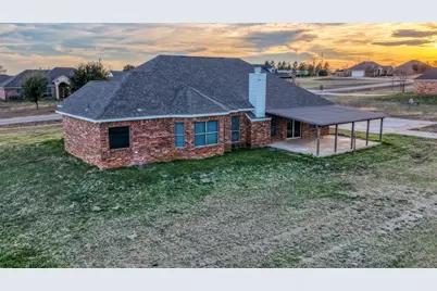 100 Falcons Eye Court, Weatherford, TX 76087 - Photo 34