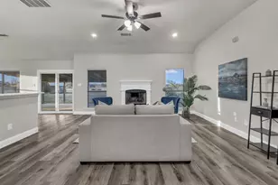 100 Falcons Eye Ct, Weatherford, TX 76087 - Photo 8