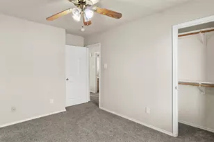 2901 St Charles Dr, Mansfield, TX 76063 - Photo 18