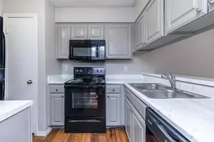 1826 Esters Rd, Irving, TX 75061 - Photo 16