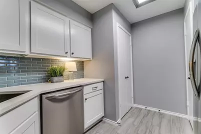 15151 Berry Trail #1208, Dallas, TX 75248 - Photo 12