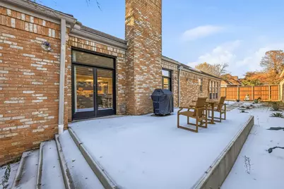 1901 Crockett Circle, Irving, TX 75038 - Photo 30