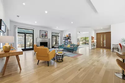 1901 Crockett Circle, Irving, TX 75038 - Photo 6