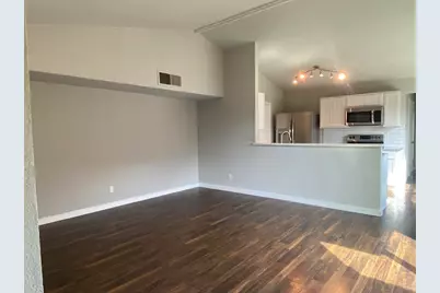 6042 Dooley Drive, The Colony, TX 75056 - Photo 2