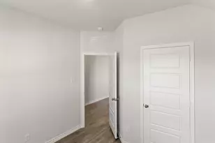 1104 Runway Rd, Fort Worth, TX 76131 - Photo 4