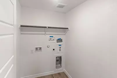 1104 Runway Road, Fort Worth, TX 76131 - Photo 8