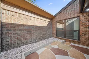 3303 Water Oak Ct, Farmers Branch, TX 75234 - Photo 18