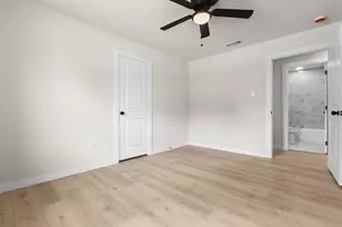422 Sparks St, Grand Prairie, TX 75051 - Photo 20
