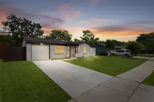 422 Sparks St, Grand Prairie, TX 75051 - Photo 4