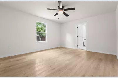 422 Sparks Street, Grand Prairie, TX 75051 - Photo 14