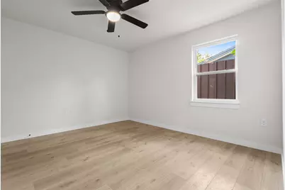 422 Sparks Street, Grand Prairie, TX 75051 - Photo 24