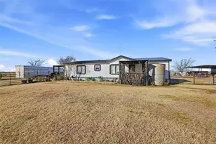 1881 Maier Rd, Pilot Point, TX 76258 - Photo 2