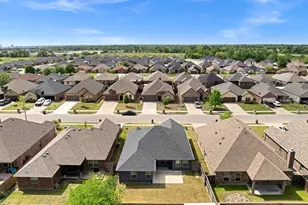 118 Cherokee St, Greenville, TX 75402 - Photo 18