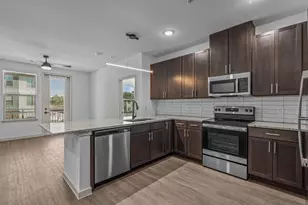 3120 E Park Row Dr, Arlington, TX 76010 - Photo 4