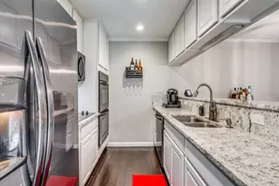 7510 Holly Hill Dr, Dallas, TX 75231 - Photo 6