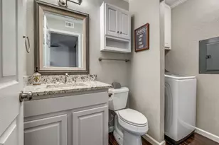 7510 Holly Hill Dr, Dallas, TX 75231 - Photo 14