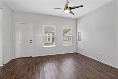 818 Rose Street #B, Denton, TX 76209 - Photo 6