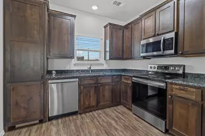 818 Rose Street #B, Denton, TX 76209 - Photo 8