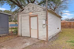 1611 Savoy St, Dallas, TX 75224 - Photo 26