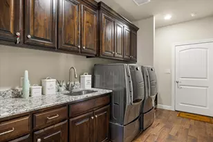 1112 Sunset Bay Dr, Granbury, TX 76048 - Photo 32