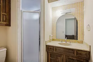 2709 Prairie Creek Ct, Plano, TX 75075 - Photo 16