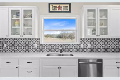 605 E Godley Avenue, Godley, TX 76044 - Photo 32