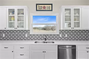 605 E Godley Ave, Godley, TX 76044 - Photo 32