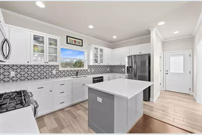 605 E Godley Avenue, Godley, TX 76044 - Photo 34