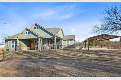 605 E Godley Avenue, Godley, TX 76044 - Photo 2