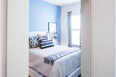 901 N Zang Boulevard #116, Dallas, TX 75208 - Photo 6