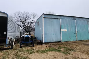 420 Martin Luther King Dr, Mexia, TX 76667 - Photo 6