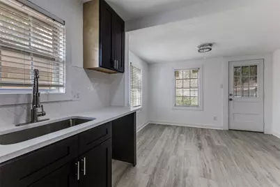 3239 Spring Avenue, Dallas, TX 75215 - Photo 4
