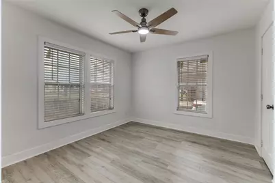 3239 Spring Avenue, Dallas, TX 75215 - Photo 8