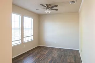 1565 Laurel Hall Ln, Little Elm, TX 75068 - Photo 10