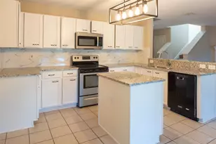 1565 Laurel Hall Ln, Little Elm, TX 75068 - Photo 8