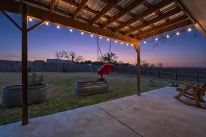 10514 Mesa Drive, Waco, TX 76708 - Photo 8