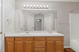 904 Roseanne Dr, Commerce, TX 75428 - Photo 14