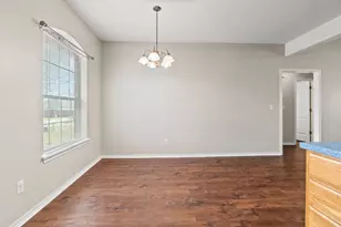 904 Roseanne Dr, Commerce, TX 75428 - Photo 10