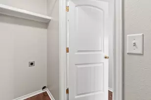 904 Roseanne Dr, Commerce, TX 75428 - Photo 22