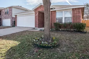 2332 Chestnut Dr, Little Elm, TX 75068 - Photo 1