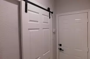 622 Crowley Rd, Arlington, TX 76012 - Photo 20